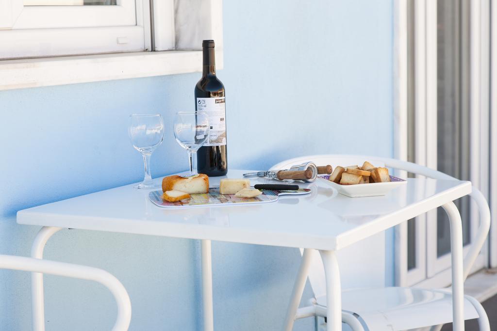 Joivy Joyful 2Br Apt With Terrace Nearby Sao Bento Palace Lisboa 客房 照片