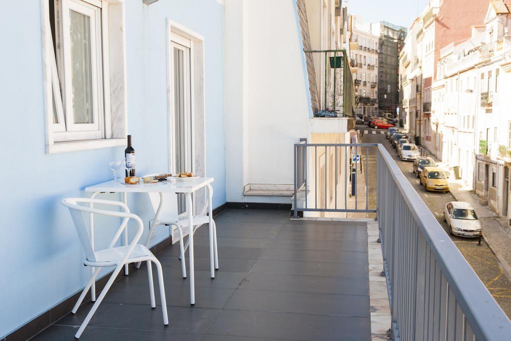 Joivy Joyful 2Br Apt With Terrace Nearby Sao Bento Palace Lisboa 客房 照片