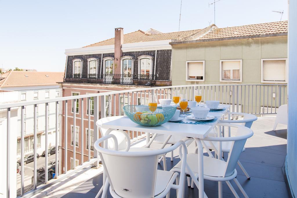 Joivy Joyful 2Br Apt With Terrace Nearby Sao Bento Palace Lisboa 外观 照片