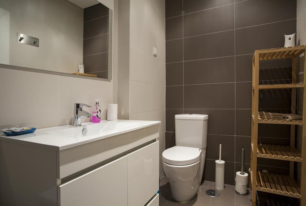 Joivy Joyful 2Br Apt With Terrace Nearby Sao Bento Palace Lisboa 外观 照片