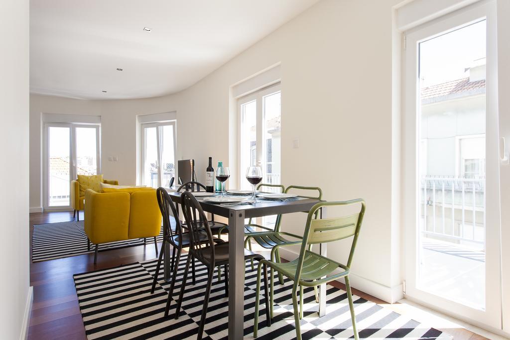 Joivy Joyful 2Br Apt With Terrace Nearby Sao Bento Palace Lisboa 外观 照片